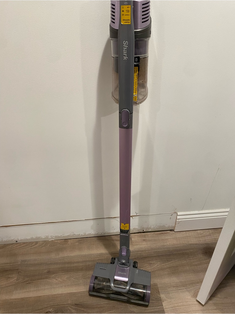 Shark cordless stick vacuum cleaner